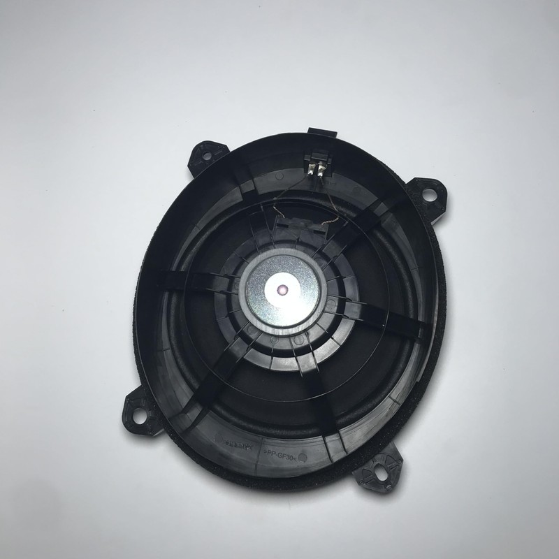 Toylexap 86160-0e340 at Speaker Front for:Highlander,Grand Highlander,Sienna,Tacoma,Tundra/Sequoia