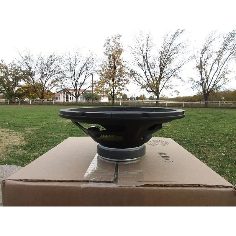 Weber Signature Ceramic 8 Speaker 15W 4 Ohms Ribbed Cone