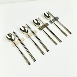 Queensense Titanium Premium Longevity Turtle Cutlery Set for 4, Spoons and Chopsticks, Family, Commercial, Beautiful Design Tableware / 퀸센스 티타늄 고급 장수거북 수저 세트 4인용 숟가락 젓가락 가족 업소용 디자인 예쁜 식기