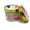 Duftkerze THREE LITTLE BIRDS von Bomb Cosmetics