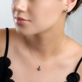 HENRYKA Minimal Rose Necklace in 925 Sterling Silver | English Rose Flower Pendant | Floral Jewellery | Gift for Mum Wife Girlfriend