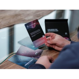 BESONDERS SEIN Motivational Cards for Leaders & Entrepreneurs | 38 Cards for Focus & Team Spirit | Daily Tasks & Inspiration | Ideal as a Gift | Developed by Award Winning Experts