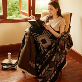 Aztec Patterned Throw Blanket with Soft Sherpa Lining, Traditional Southwestern Navajo with Cross Pattern Warm Throw for Camping, Outdoor, Light Weight Cozy Boho Blanket for Couch, Bed, 50”x60”, Brown