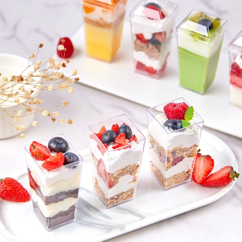 Qeirudu 3 oz Mini Dessert Cups with Lids and Spoons,