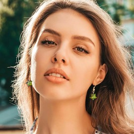 Kurilai Crystal Beads for Jewelry Making, Star Shaped Glass Spacer Beads for Crafts, Pentagram Clear Gemstone Sparkle Rhinestone Set for DIY Necklace Bracelet Earring Keychain Making(Green, 95-100Pcs)