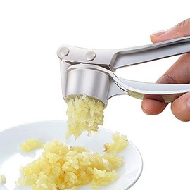 Onwon Garlic Press Mashed Garlic Crusher Peeler Chopper Garlic Puree Maker Heavy Duty Stainless Zinc Alloy