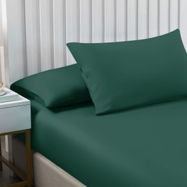 Moonlight Bedding Double Fitted Sheet - 25cm Deep Pockets Ultra Soft Brushed Microfiber Emerald Double Fitted Bed Sheets Breathable, Fade Resistant Easy Care Double Bed Sheet (137 x 190 Cm)