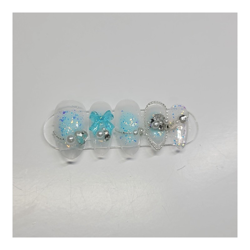 Sky Blue Balloon - Short Almond / 하늘색 풍선 -