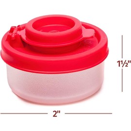 2Pcs Red Salt And Pepper Shakers For On The Go - Mini Shaker Set For Salt And Pepper With Lid To Take With You - For Travel, Camping And To-Go, Salt Shakers Kitchen Utensils Salt and Pepper (40g)