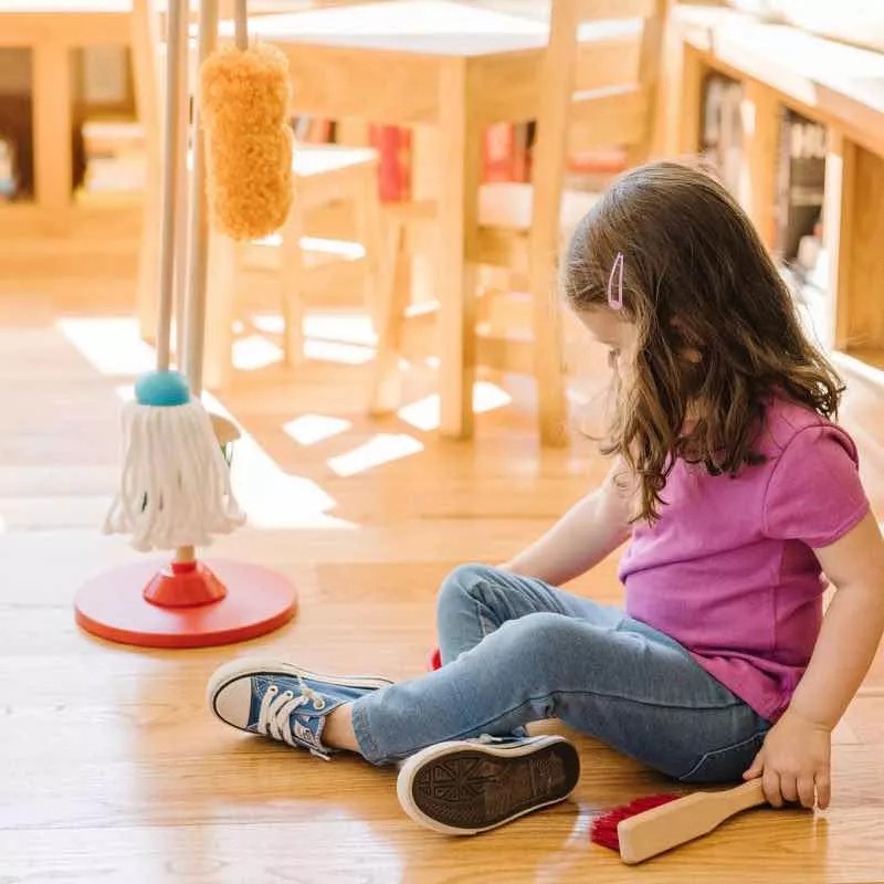 Melissa Y Doug Juego De Limpieza 6 Pzs Barrer, Trapear
