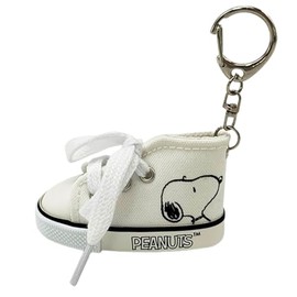 Nakajima Corporation 206404-25 Peanuts Snoopy Sneaker Key Ring, White, H4.2 x W 3.0 x D 1.4 inches (4.2 x 7.6 x 3.5 cm)