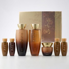 Jahwangsu Boeum Women’s Special 3-Piece Set Luxury Basic Cosmetics Skin Care Gift Set / 자황수 보음 여성 기획 3종 세트 명품 기초 화장품 스킨케어 선물세트
