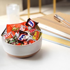 Bulk Assorted Chocolate Candy Variety Pack - 2 Pound Individually Wrapped Chocolates Mix for Gifts, Party Favors, Office Snacks, Buffets & Holidays