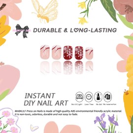Christmas Press on Nails Short Square MABKJLF French Tip Fake Nails Winter False Nails with Designs Snowflake Silver Glitter Glossy Glue on Nails Xmas Acrylic Nails for Women Girls 24 Pcs