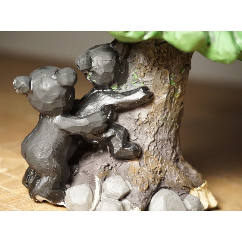 Lipco Black Bear Papa & Cubs Climbing Pine Tree