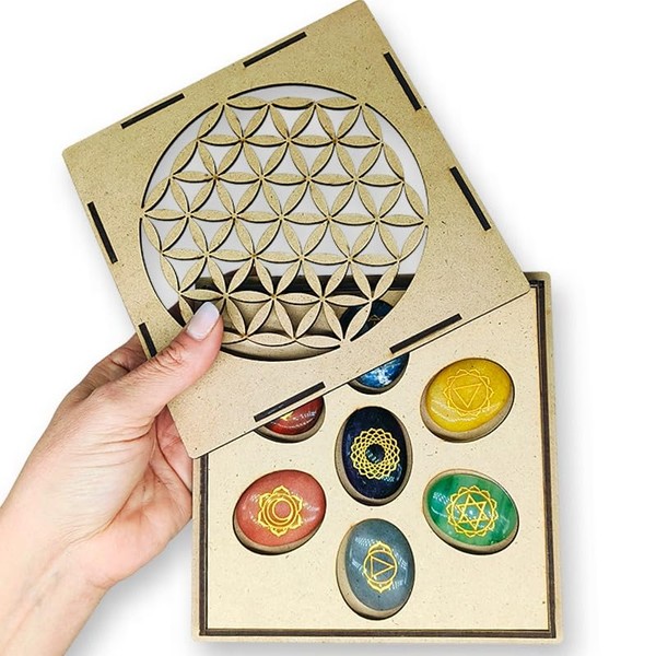 Set mit 7 Chakra-Steinen in Holzbox, graviert, Geschenkbox (Blume des