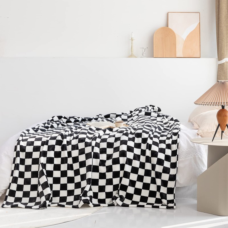 LOMAO Throw Blankets Flannel Blanket with Checkerboard Grid Pattern Soft