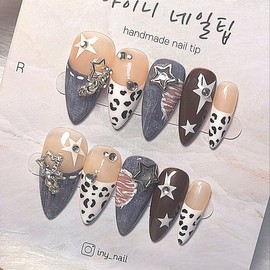 [In-store special discount] The ultimate trendy Y2K denim handmade nail - Short Almond / [입점초특가할인]트렌디끝판왕 Y2K 데님 수제네일 - 숏아몬드