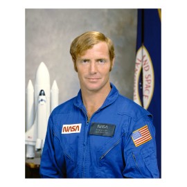 1978 NASA Astronaut David Walker 8x10 Portrait Photo On 8.5" x 11"