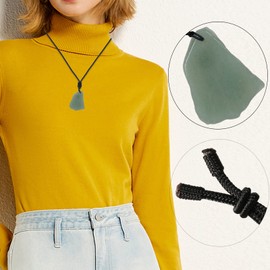 Nupuyai Irregular Green Aventurine Crystal Stone Necklace for Women, Reiki Chakra Stone Pendant with Adjustable Cord 62cm