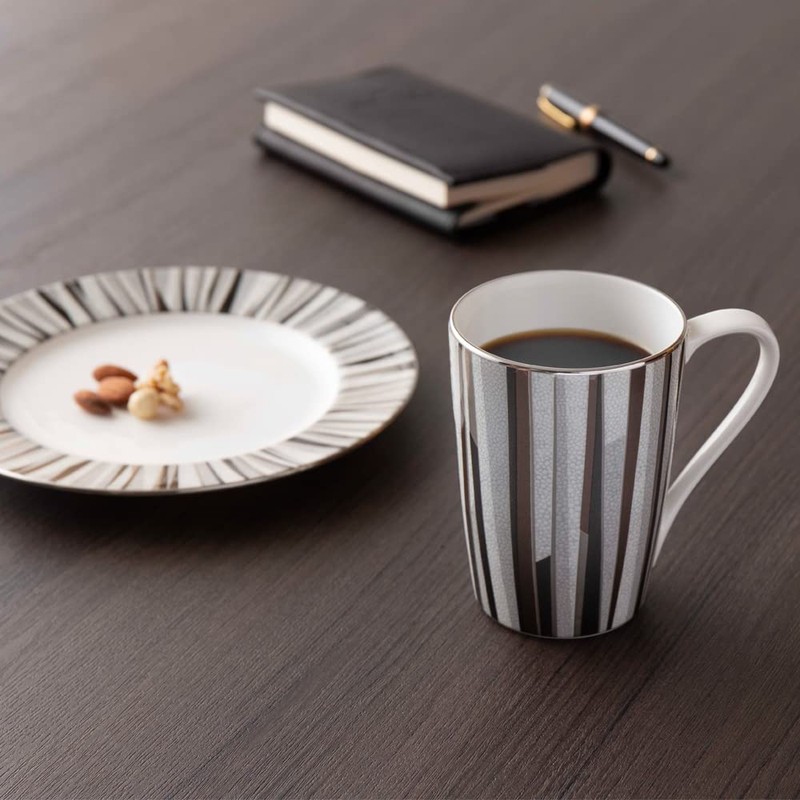 Narumi Plate, Shagreen, 8.3 in (21 cm), Black, Modern and