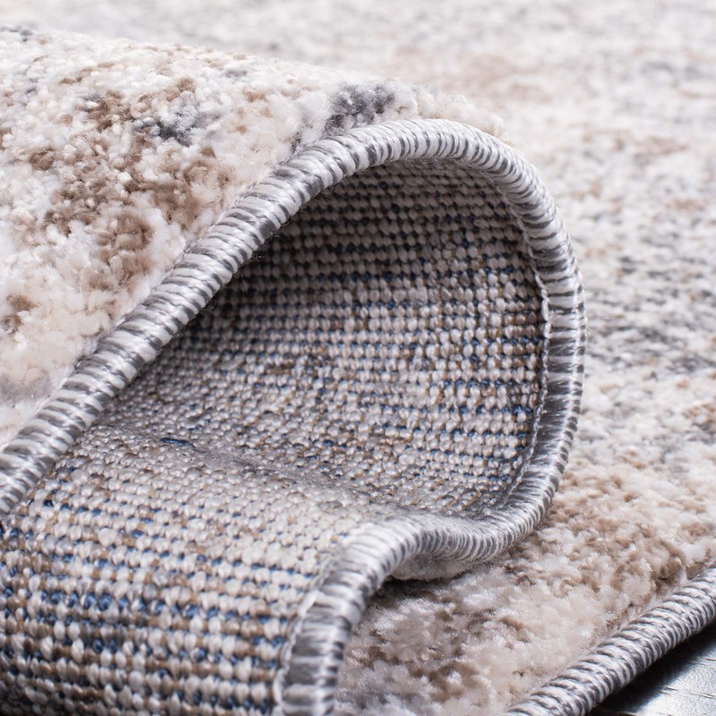 SAFAVIEH Aston Collection Accent Rug - 2' x 5', Light