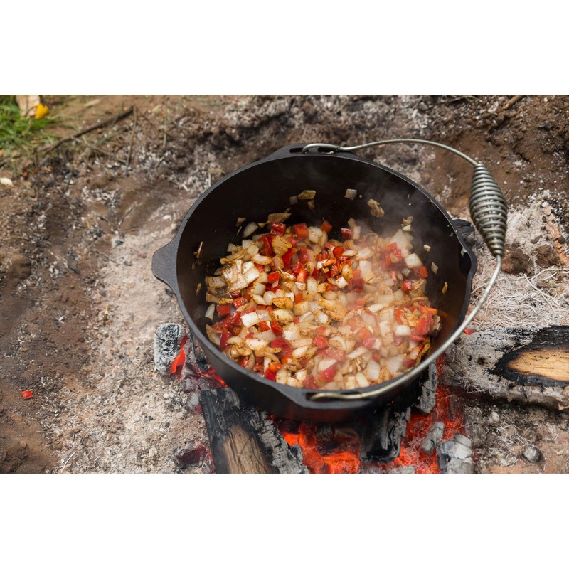 Pre-Seasoned Cast Iron Camp Dutch Oven, 4.1 qt, including Lid