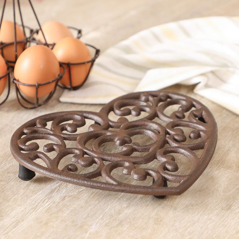 Antique Brown Scrolled Heart Pan Rest Trivet Stand Mothers Day