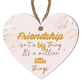 Friendship Heart Plaque – “Friendship Isn’t a Big Thing, It’s a Million Little Things” – Heart-Shaped MDF Wooden Hanging Sign for Home Decor – Friendship - Gift for Best Friends