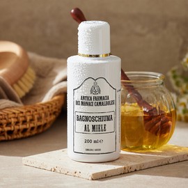 Camal Doli Bano Shiuma Miele (Body Shampoo) 200ml / 까말돌리바뇨쉬우마 미엘레(바디샴푸) 200ml
