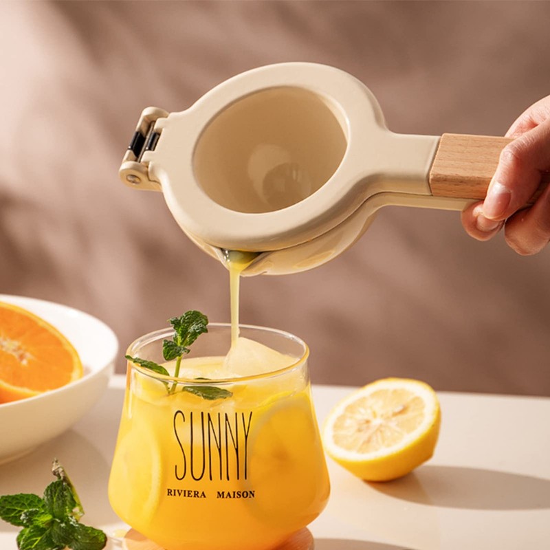 Citrus Squeezer, Metal Manual Juicer Lemon Squeezer with Wooden Handle,
