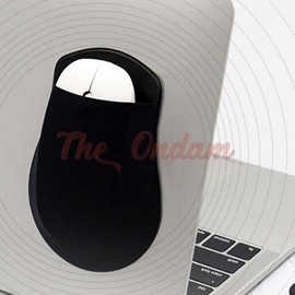 The Ondam Attachable Quilted Mouse Storage Pouch for Waterparks Mesh Gray