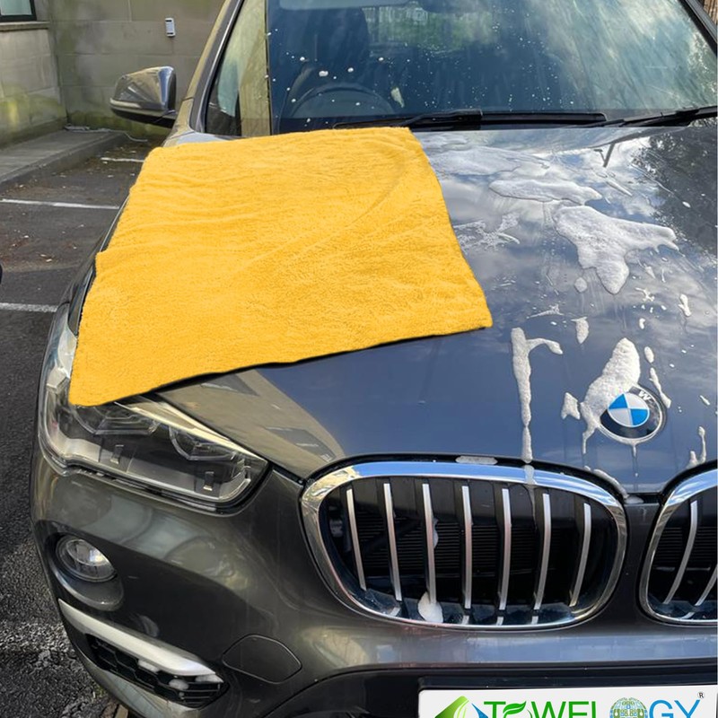 Towelogy X04 Large Car Drying Towel Microfibre Edgeless 550gsm Super