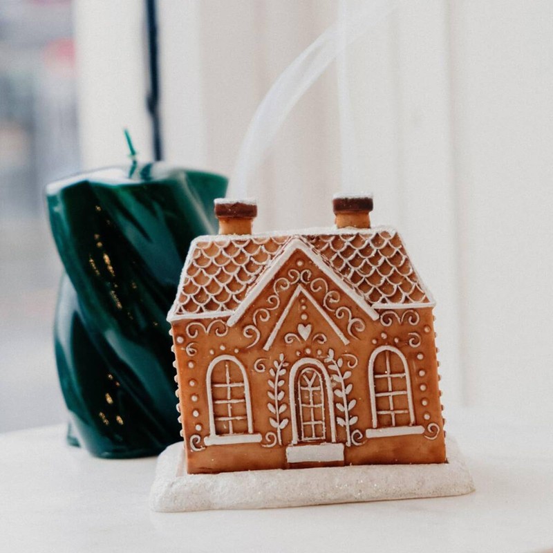 Gingerbread House Incense Burner, Home Chimneys Decoration,Christmas Cabin Incense Burner,