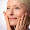 Collistar Unica Essenza Viso Uniformante con Microperle, Rende la Pelle