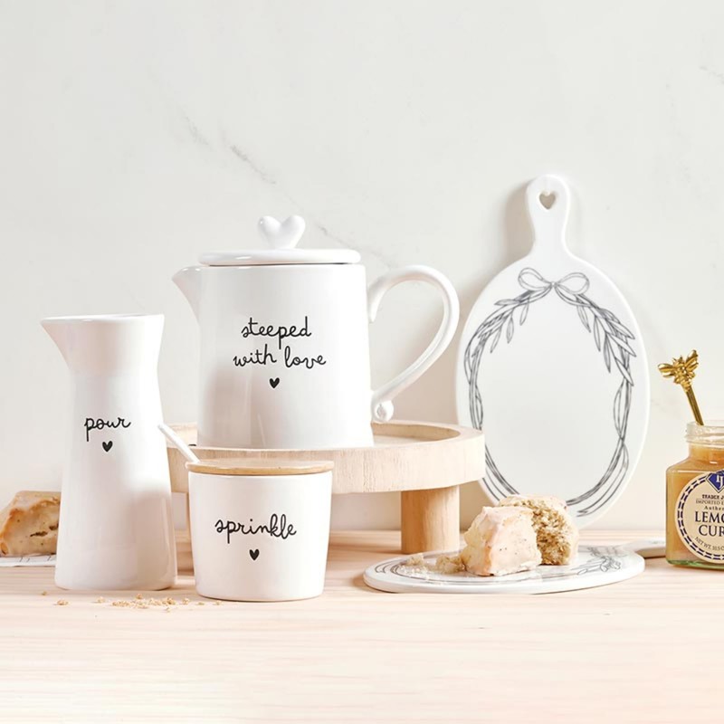 Santa Barbara Design Studio Ceramic Teapot with Lid and Handle