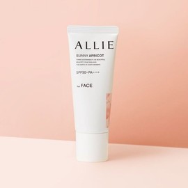 Ali (알리)뷰티 컬러 튜닝 워터프루프 톤업 선크림 40g 02 써니애프리콧 SPF50+PA++++ Beauty Color Tuning Waterproof Tone-Up Sunscreen 40g 02 Sunny Apricot SPF50+ PA++++