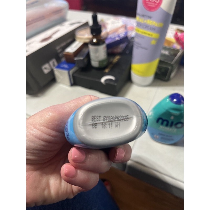 Mio Hydrate (4) Berry Blast Electrolytes & B Vitamins Water