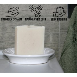 Mama Avocado - Avocado & Aloe Vera Natural Soap for All Skin Types - Handmade Shower Soap for Skin & Hair - Vegan Soap - Care Soap without Palm Oil & Parabens - 100 g