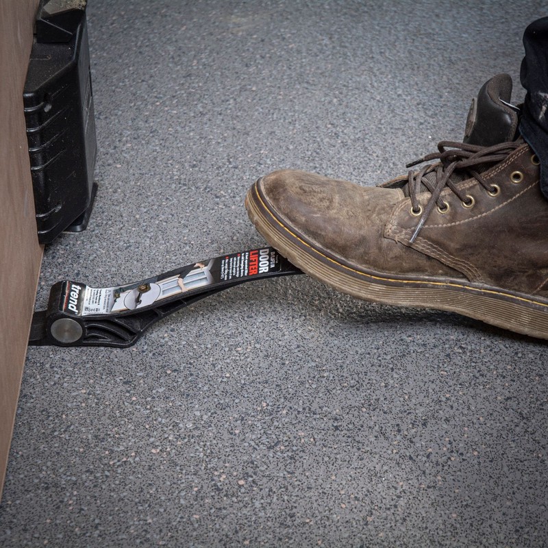 Trend Foot-Operated Door Lifter - The Perfect Tool for Carpenters