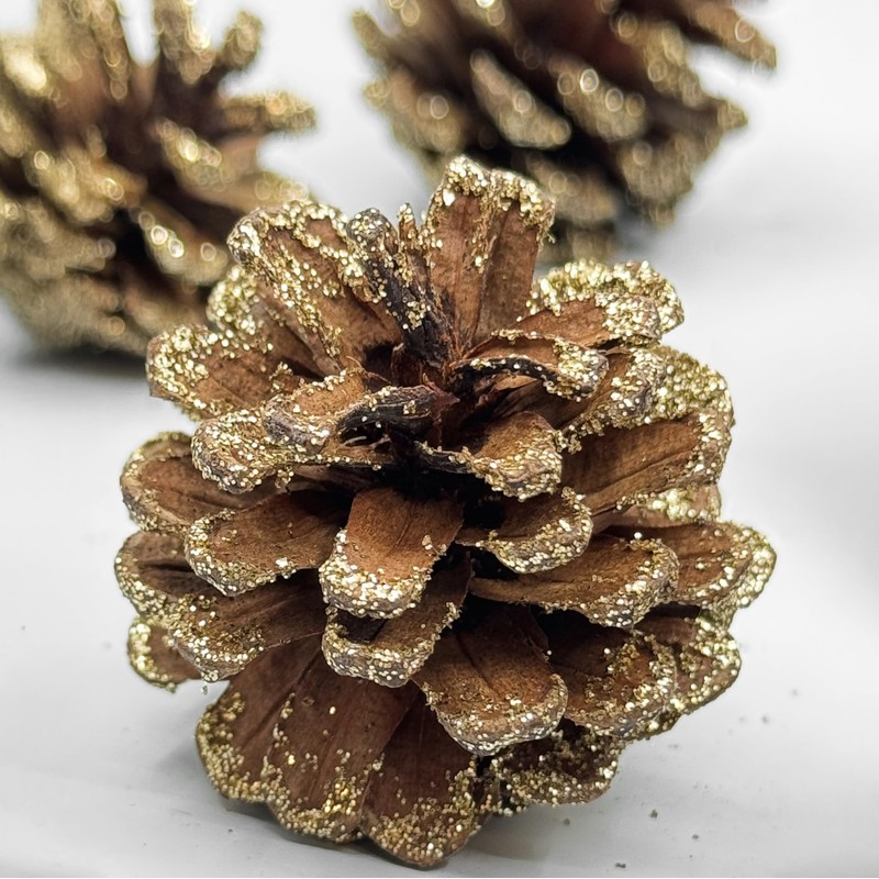 Black Duck Brand 30 x Christmas Glitter Frosted Pine Cones