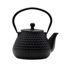 20.3oz Small Cast Iron Teapot, SECHUDO Cast Iron Tea Kettle for Stovetop Safe Coated with Enameled Interior, Cast Iron Tea Pot with Stainless Steel Infuser for Loose Tea (Black Honeycomb Pattern)
