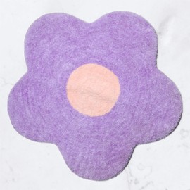 Urban Lifestyle 30"x30" Soft Daisy Flower Shaped Accent Rug, Cozy Aesthetic Carpet for Bedroom, Apartment, and Lounge Spaces, Purple