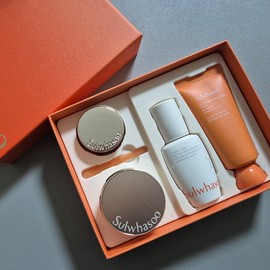 Sulwhasoo Concentrated Ginseng Renewing Eye Cream Special Set / 설화수 자음생아이크림 기획세트