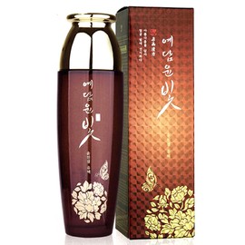 150ml women's lotion that provides balanced moisture and nutrition / 수분과 영양을 균형 있게 공급하는 여성 로션 150ml