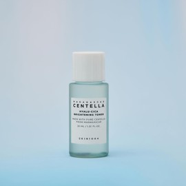 SKIN1004 Madagascar Centella Hyalu-Cica Brightening Toner 30Ml