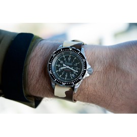 MARATHON WW005013CBR 20mm Camouflage Divers Model Watch Band. One Piece Construction (Brown). Made in Italy.