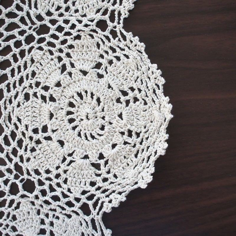 USTIDE Soft Cotton Handmade Crochet Tablecloth White Floral Lace Tablecloth