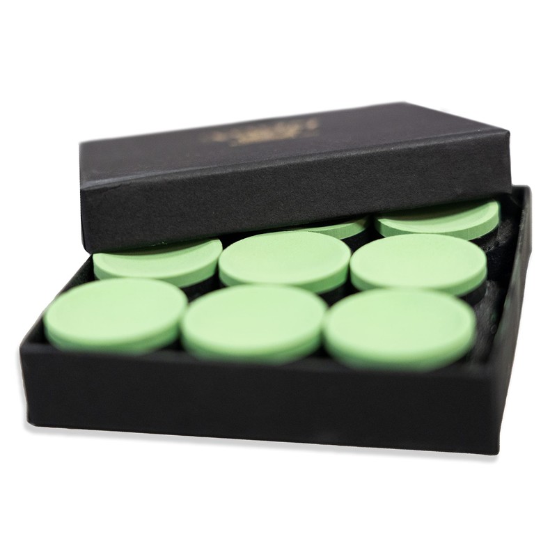 Ultimate Pool TAOM V10 round pool/snooker cue chalk light green.