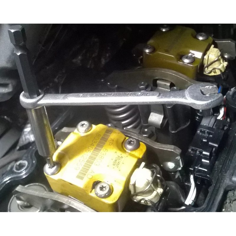 CHJ 7.3L POWERSTROKE injector poppet and nozzle springs with check